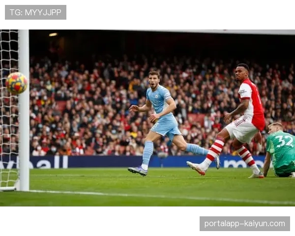 “曼城1-0小胜水晶宫,联赛十连胜继续领跑,福登打入唯一进球” “曼城1-0小胜水晶宫,联赛十连胜继续领跑,福登打入唯一进球”